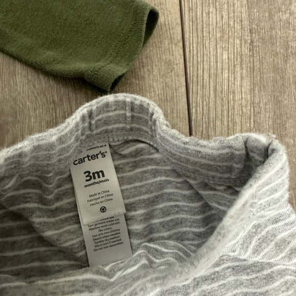 Carter’s 0-3 Month Baby Boy 3 piece matching outfit set
Pants bodysuit & hat - Picture 8 of 12